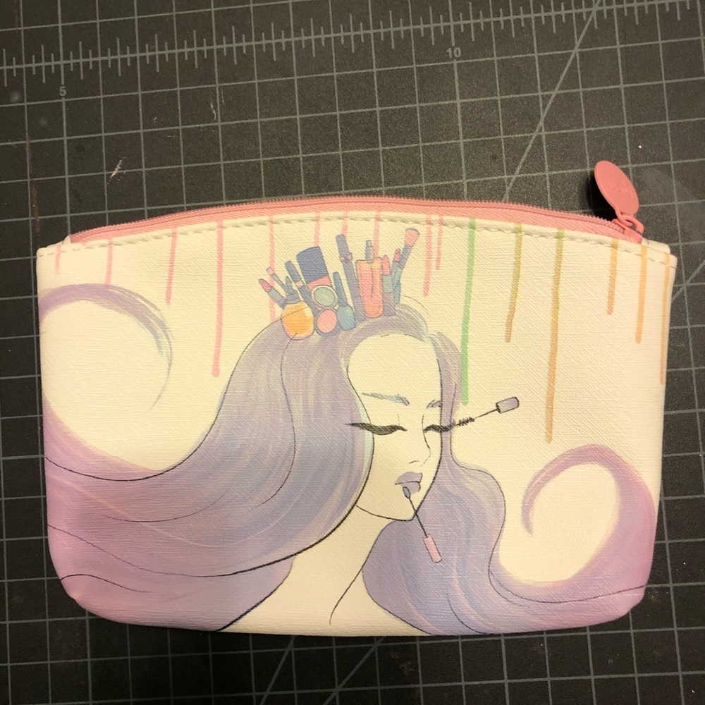 Make-up Bundle - Picture 2 of 4